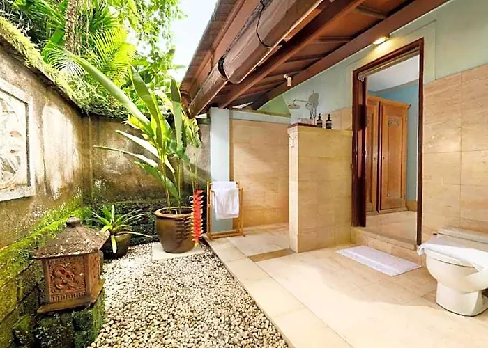 Natural View 3 Bedroom Private Y034 バリ島