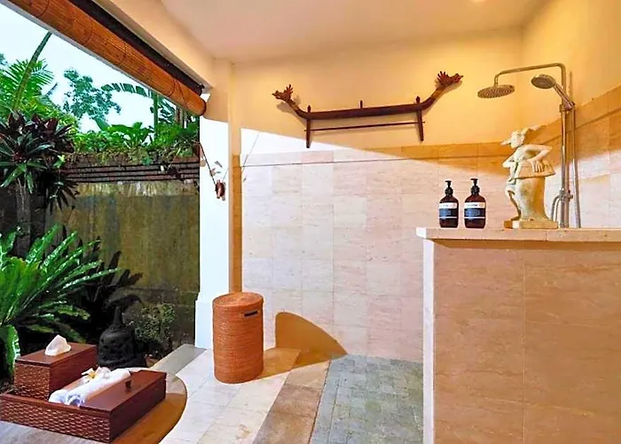 Natural View 3 Bedroom Private Y034